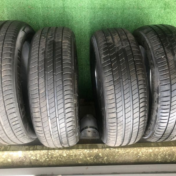 
            205/55R19 Michelin PRIMACY 3
    

                        97
        
                    V
        
    
    Autovettura

