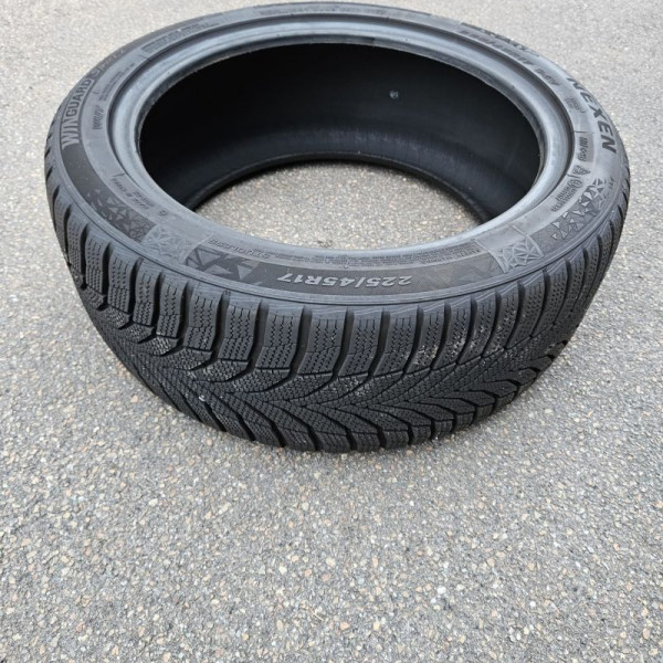 
            225/45R17 Nexen Windgard sport 2
    

                        94
        
                    V
        
    
    Personenkraftwagen

