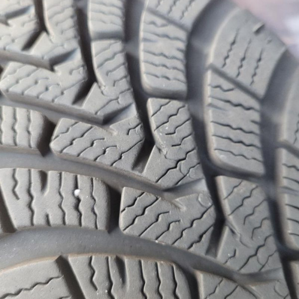 175/60R16 Falken Euro Winter
82
H
Autovettura