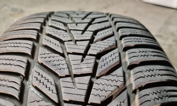 225/55R18 Hankook Winter I*cept evo3 x
102
V
यात्री कार