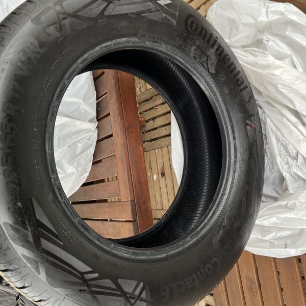 235/65R17 Continental XL
V
4x4 SUV