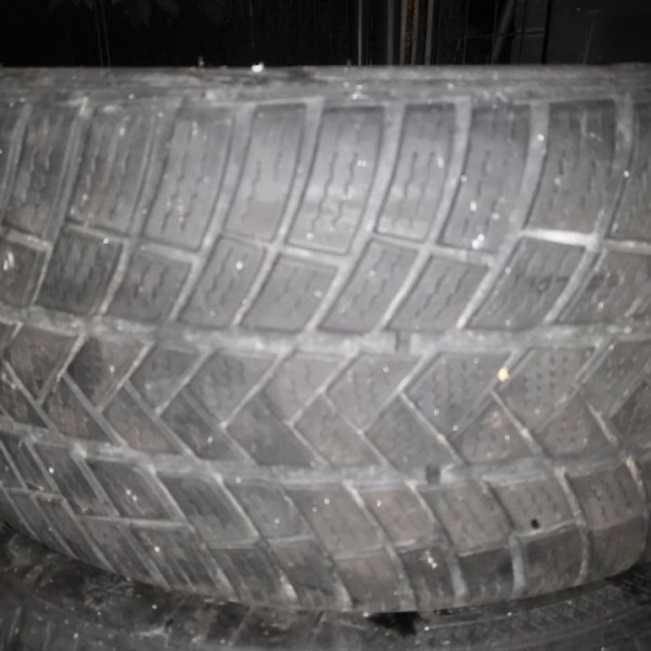 
            215/45R17 Divers 
    

                        91
        
                    H
        
    
    यात्री कार

