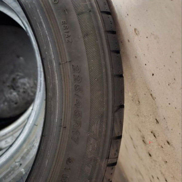 
            225/45R17 Bridgestone Potenza s001
    

                        91
        
                    W
        
    
    Personenkraftwagen

