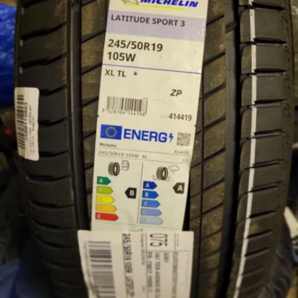 
            245/50R19 Michelin Michelin Lattitude Sport3
    

                        105
        
                    W
        
    
    Внедорожник 4x4

