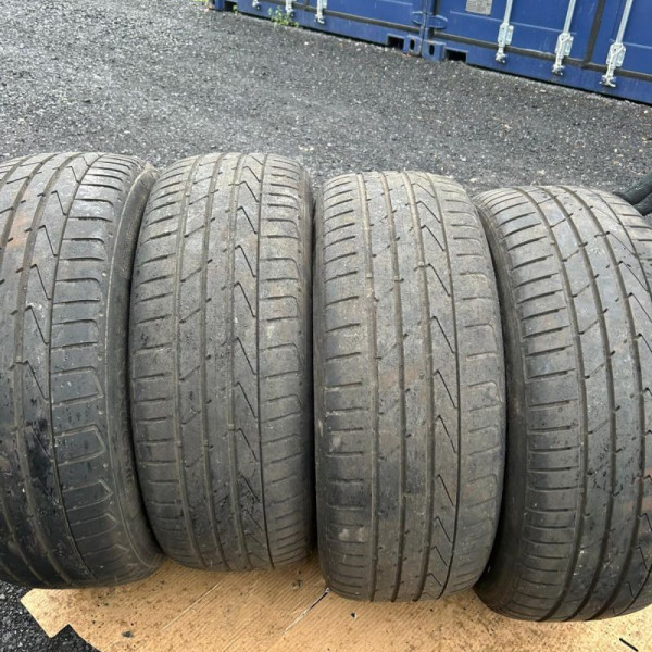 255/55R17 Hankook
91
H
Autovettura