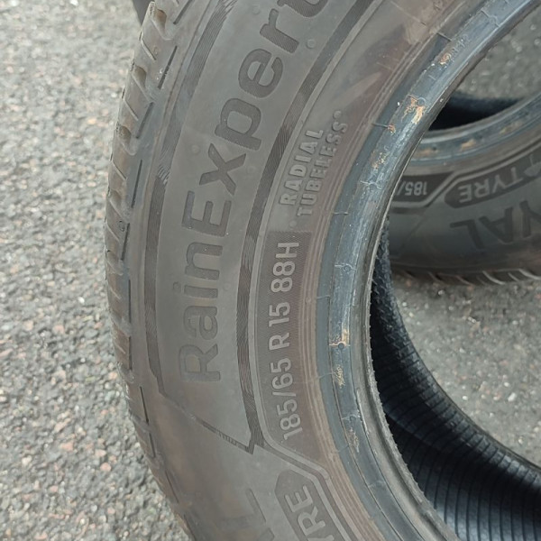 185/65R15 Uniroyal Rain Expert 5
88
H
Autovettura