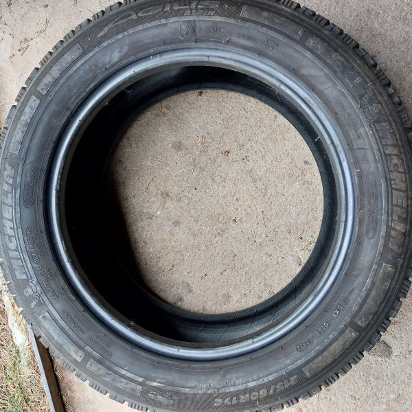 215/60R17 Michelin Agilis alpin
104
H
Voiture de tourisme