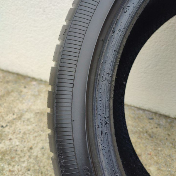 215/45R17 Divers APOLLO
91
V
Passenger car