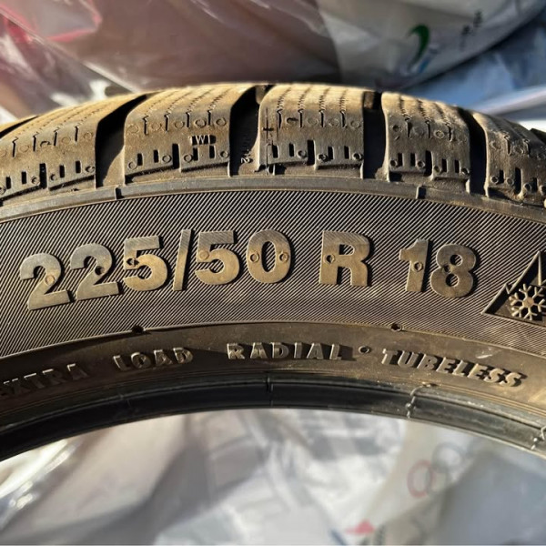 225/50R18 Continental
99
V
Autovettura