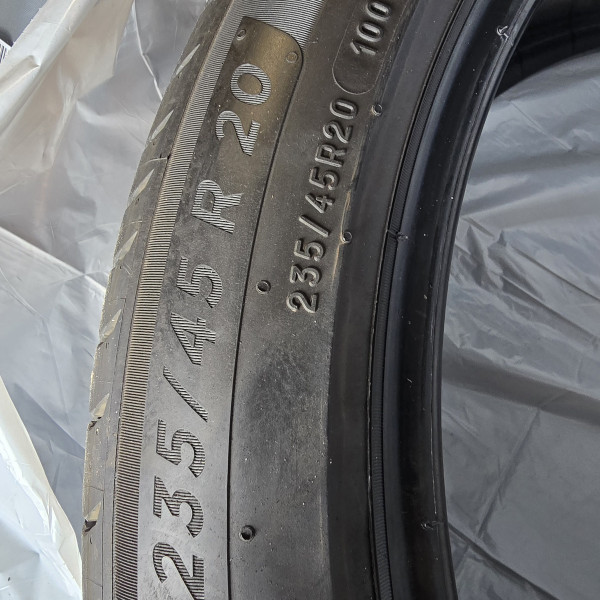 235/45R20 Michelin Primacy 4
100
V
Voiture de tourisme