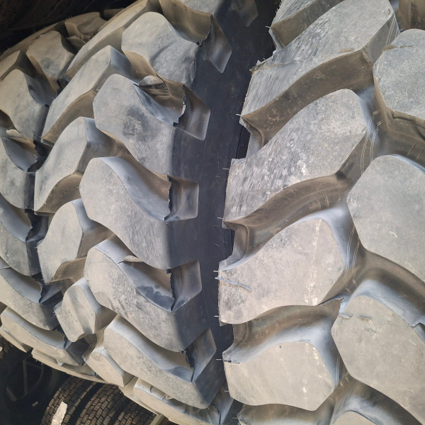 17.5R25 Michelin XLDD2
x
Gonflable