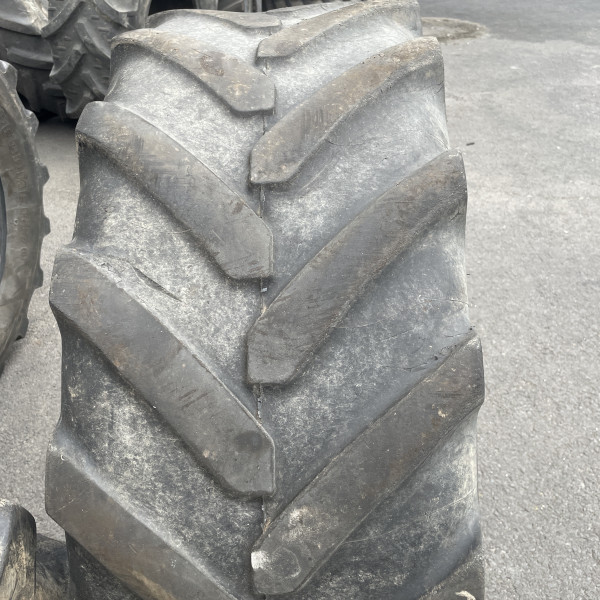 420/70R28 Michelin OMNIBIB
Koło napędowe
