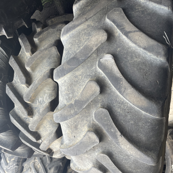 
            540/65R28 Firestone RADIAL9000 OCC
    

            
        
    
    Aandrijfwiel

