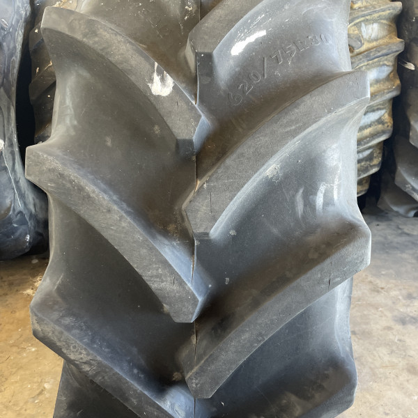 620/75R30 Goodyear OPTITRAC OCC
Aandrijfwiel