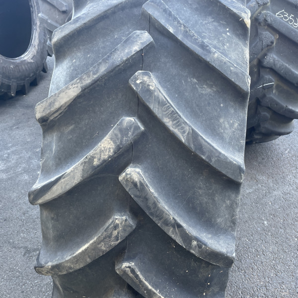540/65R30 Mitas AC65 OCC AR
Antriebsrad