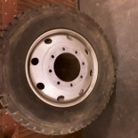 
            10R22.5 Michelin XZY
    

                        144
        
                    K
        
    
    Zwaargewicht wiel

