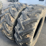 
            380/85R24 Continental AC85 14,9R24
    

            
        
    
    Ведущее колесо

