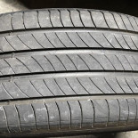 
            235/50R19 Michelin PRIMACY 4
    

                        103
        
                    V
        
    
    Personenauto

