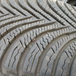 
            205/60R16 Michelin ALPIN
    

                        96
        
                    H
        
    
    Carro passageiro

