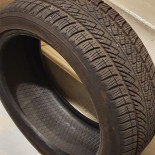 
            205/45R17 Goodyear ultragrip8 performance
    

                        88
        
                    V
        
    
    यात्री कार

