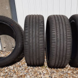 
            215/45R18 Toyo proxes 51 A
    

                        89
        
                    W
        
    
    Voiture de tourisme

