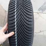 
            215/65R17 Michelin 
    

                        103
        
                    H
        
    
    यात्री कार

