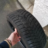 
            215/40R18 Imperial IMPERIAL SNOWDRAGON UHP 3000 km très bon état
    

                        89
        
                    V
        
    
    Masina de pasageri

