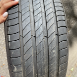 
            225/60R14 Michelin 
    

                        102
        
                    V
        
    
    यात्री कार

