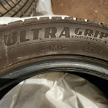 
            215/55R17 Goodyear Ultra-Grip Performance GEN-1
    

                        98
        
                    V
        
    
    乗用車

