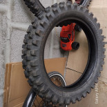 120/90R18 Michelin Tracker
65
R
Moto Enduro