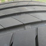 
            215/60R17 Bridgestone 
    

                        96
        
                    H
        
    
    4x4 SUV

