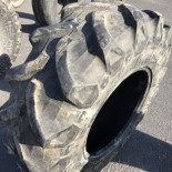 
            16.9R24 Pirelli TM200
    

            
        
    
    Roda motriz

